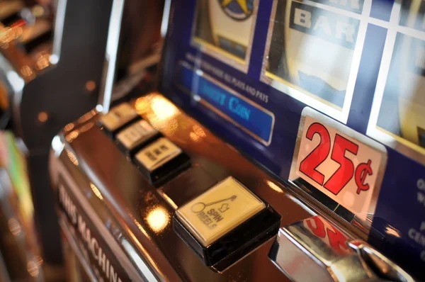 spade card Live Casino